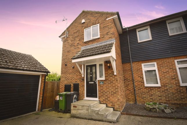 2 bedroom semi-detached house for sale
