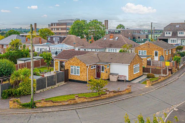 Croft Close, Benfleet, SS7 2 bed detached bungalow for sale