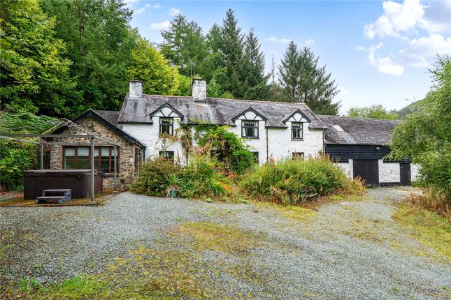 Van, Llanidloes, Powys, SY18 3 bed detached house for sale