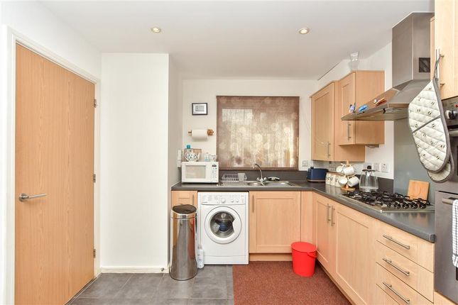 Barnfields Court, Sittingbourne, Kent 3 bed semi