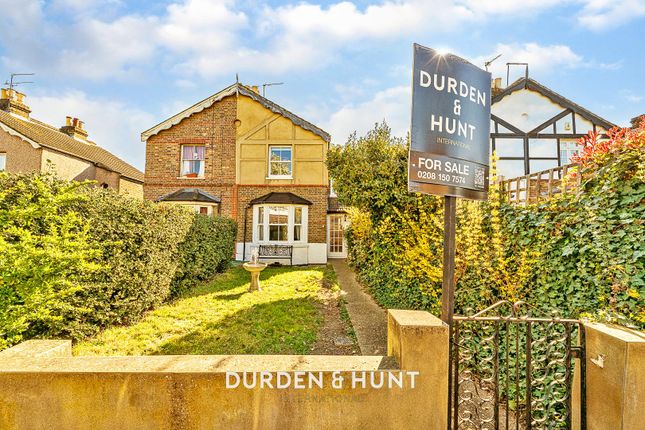 2 bedroom semi-detached house for sale