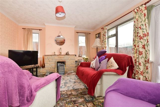 Roseway, Lake, Isle of Wight 2 bed detached bungalow for sale