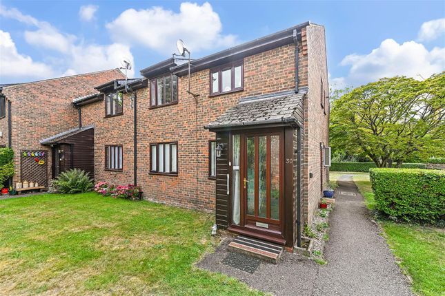 Chiltlee Manor, Liphook 2 bed maisonette for sale