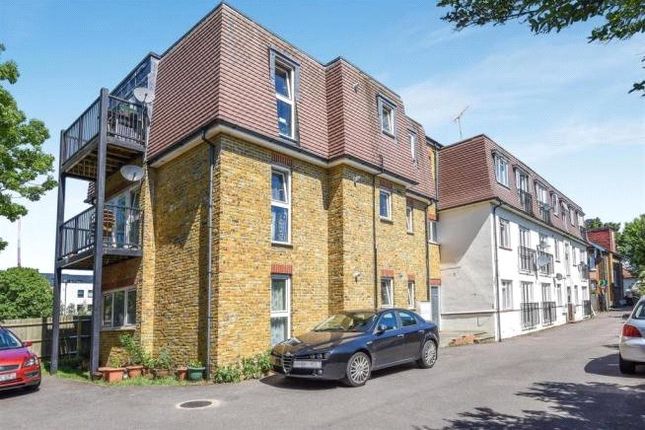 Boundary Close, Kingston upon Thames... 2 bed apartment for sale