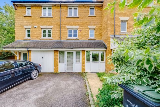 Westminster Drive, Palmers Green... 5 bed terraced house for sale