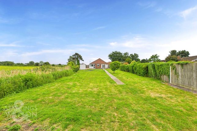 Old Road, Acle, Norwich 3 bed detached bungalow for sale