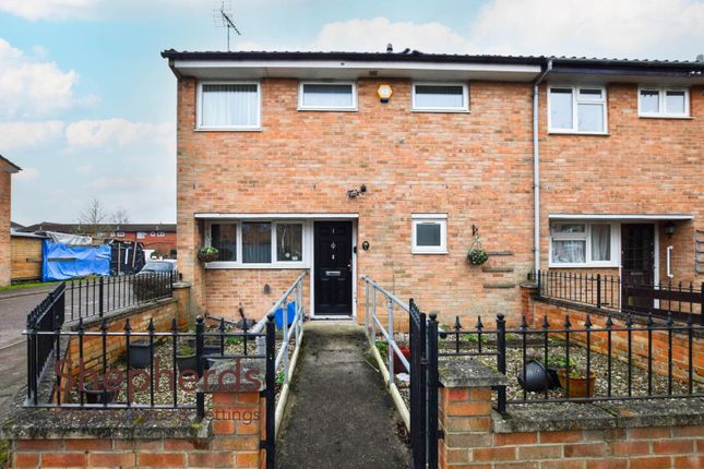 Woodford Court, Waltham Abbey EN9 3 bed end of terrace house for sale