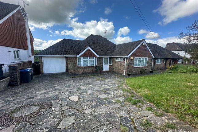 2 bed detached bungalow