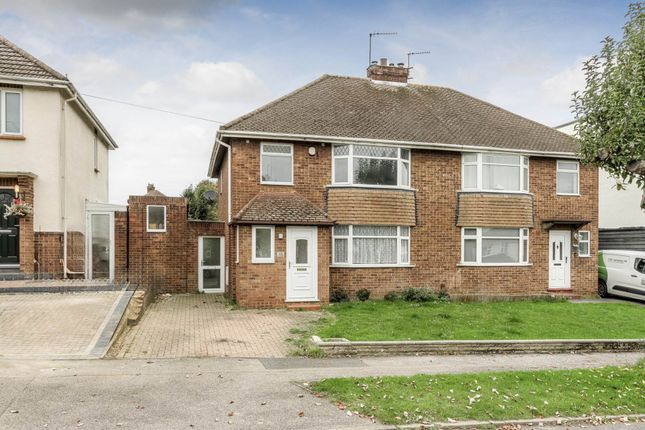 Walnut Drive, Milton Keynes MK2 3 bed semi