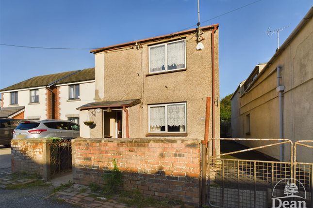Barleycorn Square, Cinderford 3 bed detached house for sale