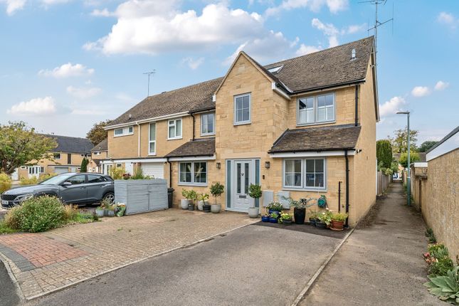 4 bedroom semi-detached house for sale
