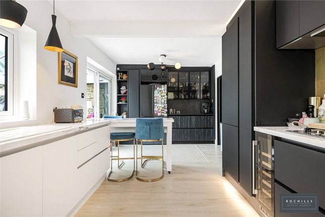 Dennis Road, East Molesey, Surrey, KT8 3 bed semi