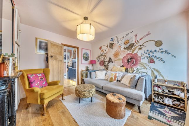 2 bed end terrace house