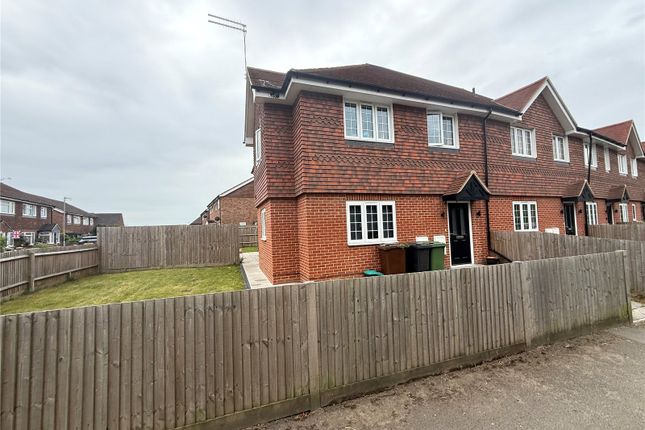Bishop Close, High Haden, TN26 3 bed end of terrace house for sale