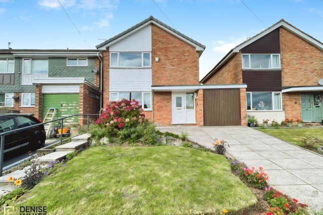 3 bedroom link detached house for sale
