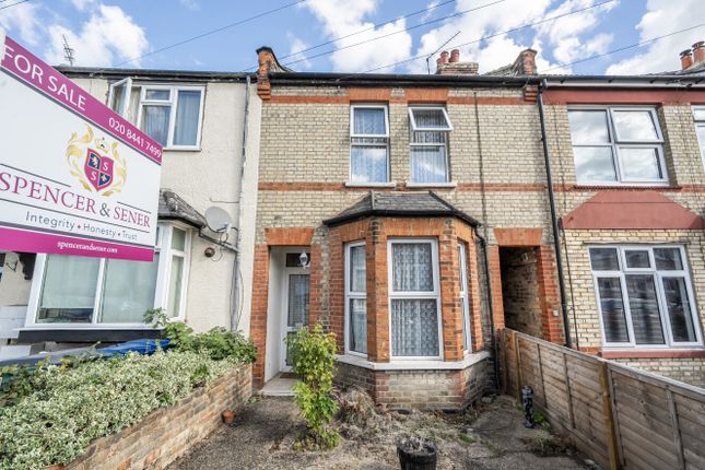 Crescent Road, Barnet, EN4 3 bed terraced house for sale