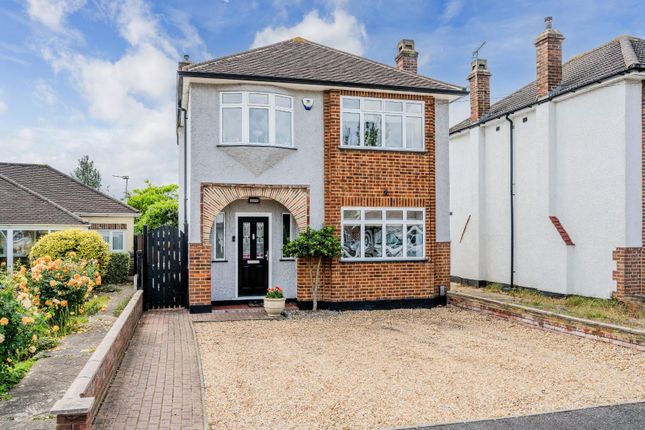 Francis Close, Ewell 3 bed detached house for sale