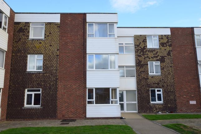 2 bedroom ground floor flat for sale