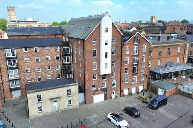 Pridays Mill, Commercial Road... 2 bed flat for sale