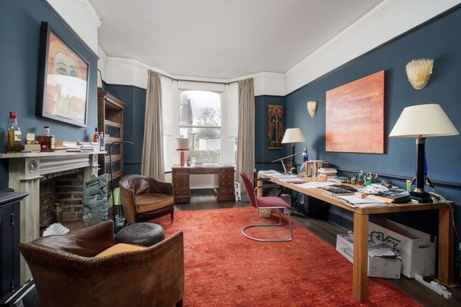 1 bedroom ground floor flat for sale