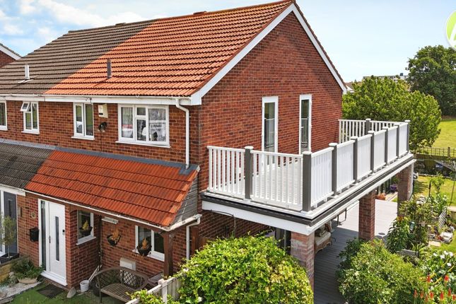 Beechcroft Avenue, Linford, SS17 3 bed semi