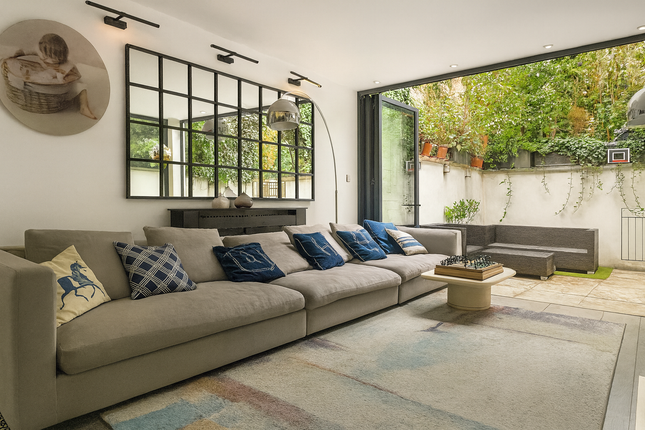 Russell Road, London W14 3 bed flat for sale