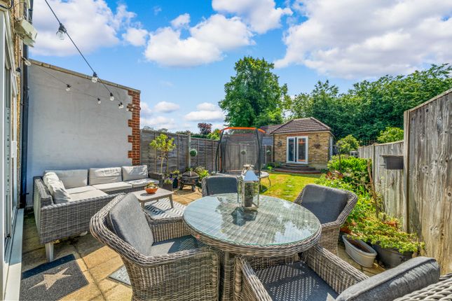 Elmwood Close, Wallington 3 bed terraced house for sale