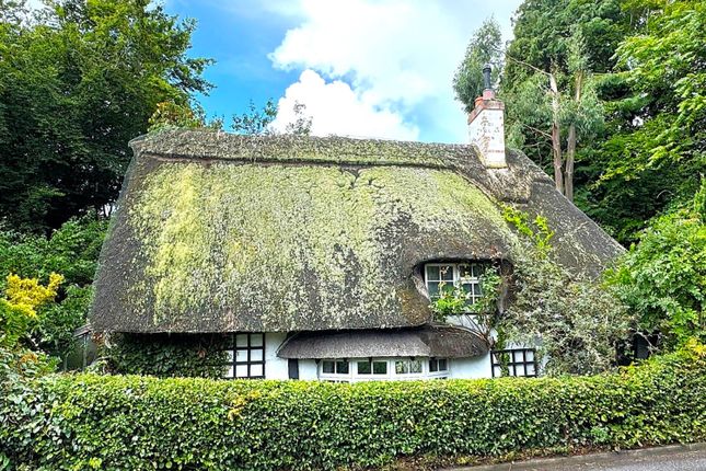 2 bedroom cottage for sale