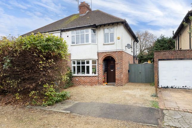 New Barn Lane, Cheltenham GL52 3 bed semi