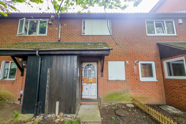 Gadwall Way, West Thamesmead, SE28 2 bed terraced house for sale