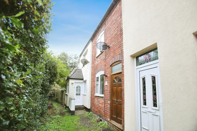 The Common, Baddesley Ensor 2 bed terraced house for sale