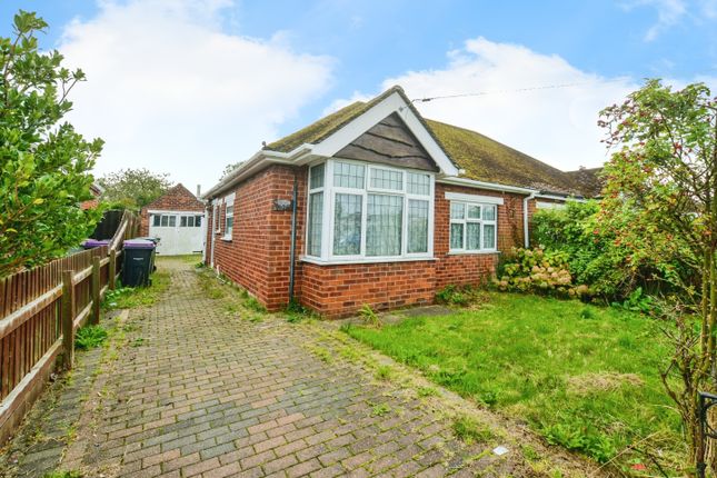 2 bedroom semi-detached bungalow for sale