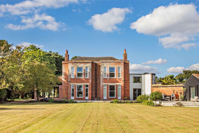 8 bedroom detached house for sale