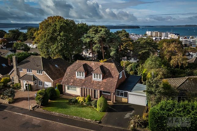 4 bed detached house