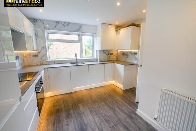 Millwards, Hatfield 3 bed terraced house for sale