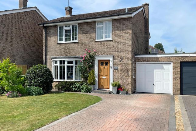 4 bedroom link detached house for sale