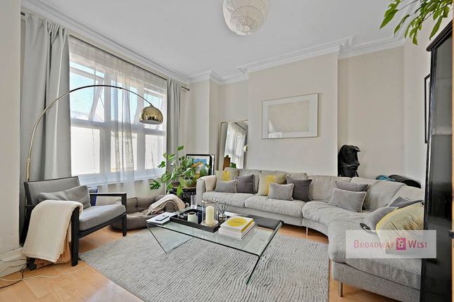 Fabian Road, London, SW6 2 bed flat for sale