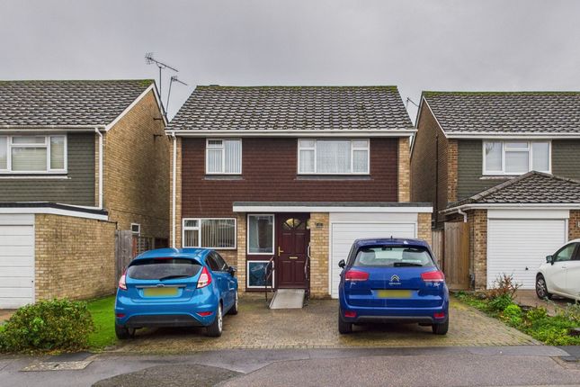 Lombardy Close, Leverstock Green, HP2 4 bed detached house for sale