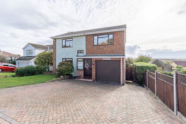 Queenborough Drive, Sheerness ME12 4 bed detached house for sale