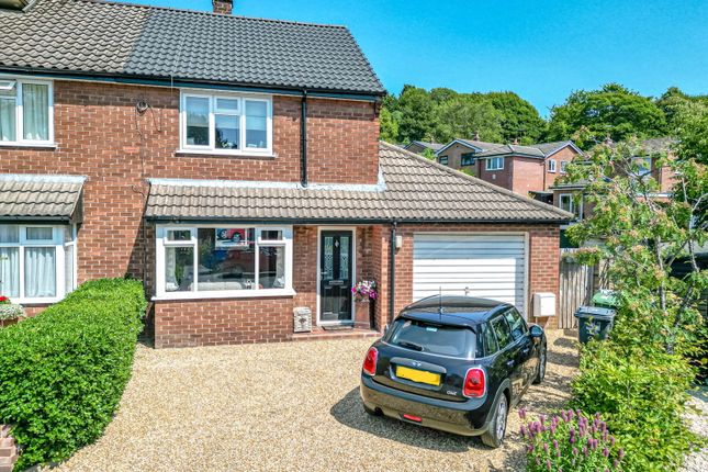 Bamford Close, Macclesfield SK10 2 bed semi
