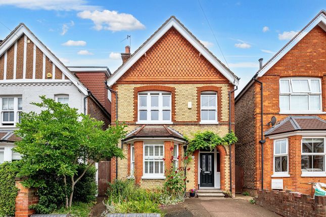 Deerings Road, Reigate, RH2 5 bed detached house for sale
