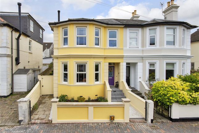Albion Road, Tunbridge Wells, Kent, TN1 3 bed semi