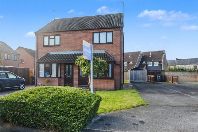 2 bedroom semi-detached house for sale
