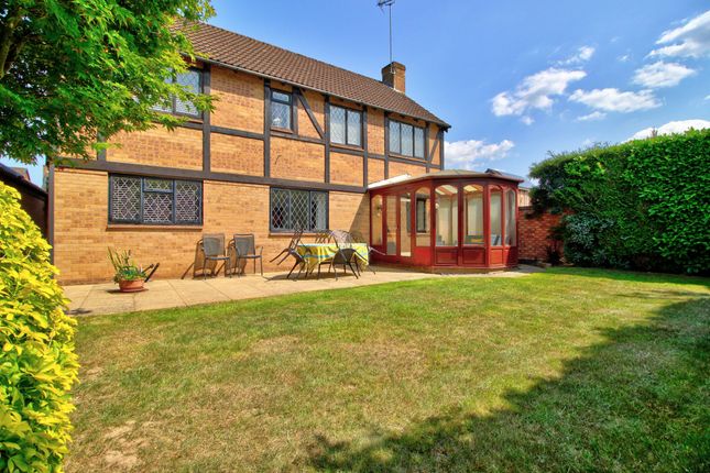 Wokingham RG41 4 bed detached house for sale