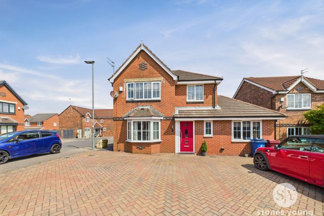 Metcalfe Close, Blackburn, BB2 5 bed detached house for sale
