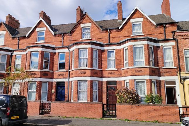 4 bed terraced house
