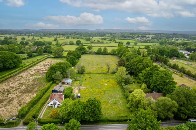 Lingfield Common Road, Lingfield, RH7 3 bed farm house for sale