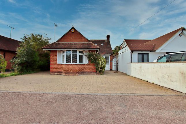 Grosvenor Road, Borehamwood 2 bed bungalow for sale