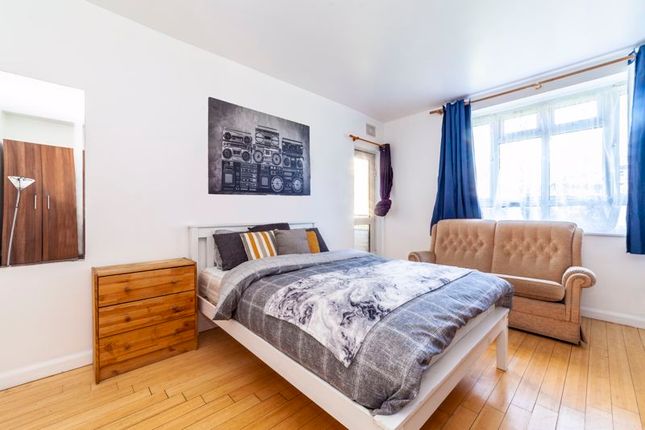 3 bedroom flat for sale