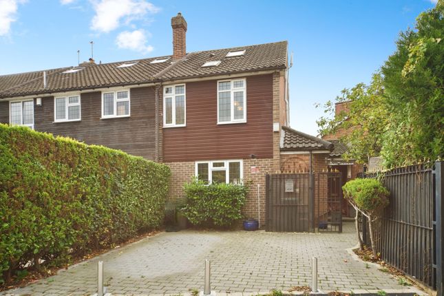 3 bedroom end of terrace house for sale